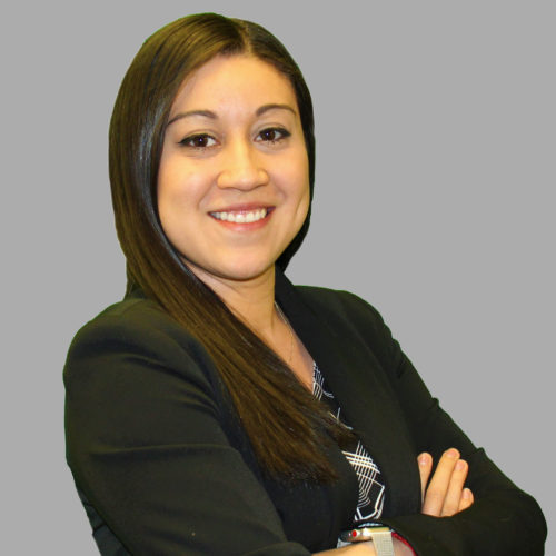 Paralegal Roberta Reyes